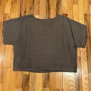 Black crane linen tee shirt